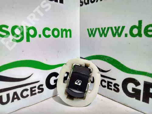 Used Right front window switch Right front window switch RENAULT MEGANE II Saloon (LM0/1_) 1.9 dCi (LM0G, LM1G, LM2C) (120 hp) 7144149 7144149
