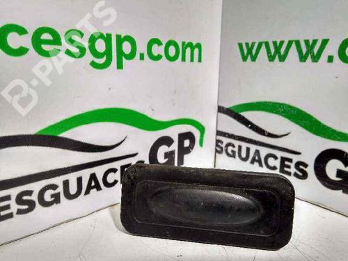 Used Tailgate handle Tailgate handle RENAULT MEGANE II Saloon (LM0/1_) 1.9 dCi (LM0G, LM1G, LM2C) (120 hp) 7144153 7144153