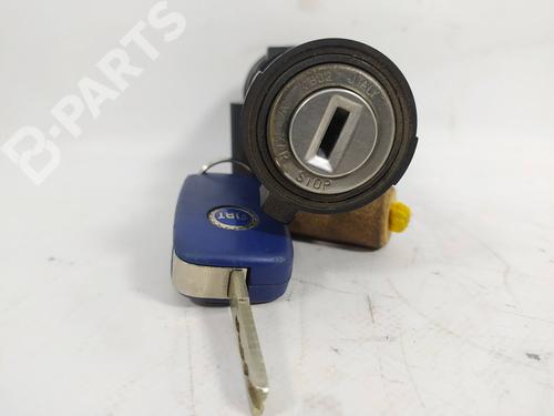 Used Ignition barrel Ignition barrel FIAT STILO (192_) [2001-2010] 8808835 8808835