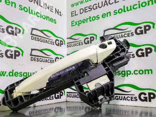 front-left-exterior-door-handle-mercedes-benz-c-class-coupe-c204-c-220-cdi-204302-2011-7141320 main image