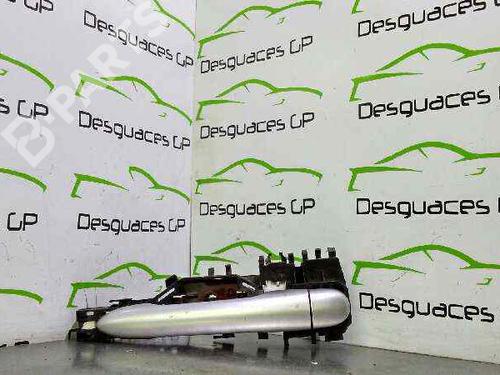 Used Front right exterior door handle Front right exterior door handle RENAULT MEGANE II Saloon (LM0/1_) 1.9 dCi (LM0G, LM1G, LM2C) (120 hp) 7135355 7135355