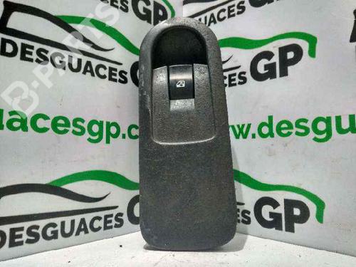 Used Right front window switch Right front window switch RENAULT SCÉNIC II (JM0/1_) 1.5 dCi (JM1E, JM16) (106 hp) 7142831 7142831