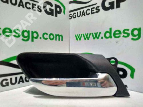 front-right-interior-door-handle-bmw-3-e46-320-d-1997-1998-1999-2000-2001-2002-2003-2004-2005-7143558 main image
