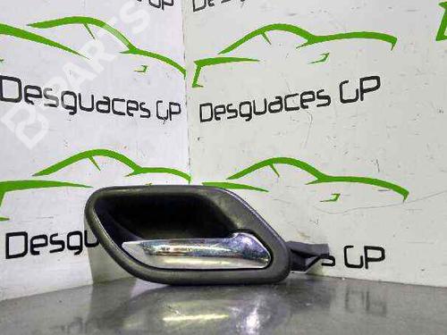 Used Front right interior door handle Front right interior door handle BMW 5 (E39) 520 i (150 hp) 7136180 7136180