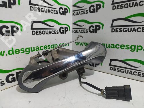 Used Rear right exterior door handle Rear right exterior door handle LANCIA THESIS (841_) 2.4 JTD (841.AXE1B0, 841.AXH110) (175 hp) 7160667 7160667