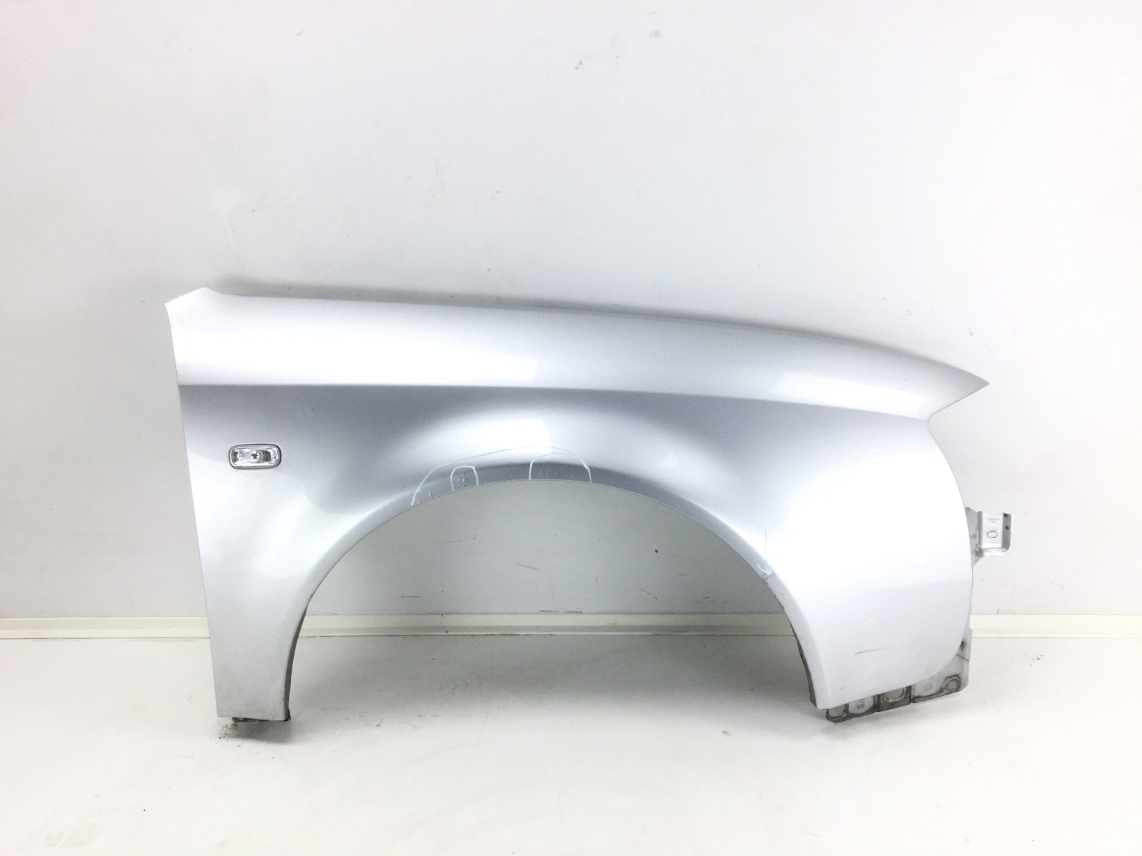 Right Front Fenders Audi A6 Avant 4b5 C5 2 5 Tdi Audi Farbe Ly7w B Parts