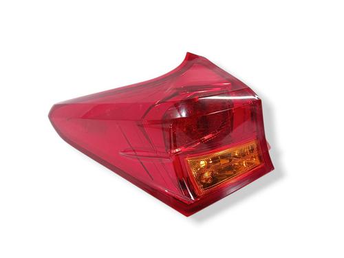 Used Left taillight TOYOTA AURIS Estate (_E18_) 1.8 Hybrid (ZWE186_, ZWE186R, ZWE186H) (136 hp) 32032125