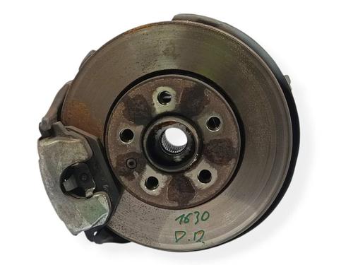 Used Right front steering knuckle Right front steering knuckle AUDI A1 Sportback (8XA, 8XF) [2011-2019] 40540845 40540845