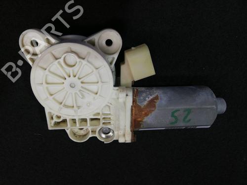 Left front window motor MERCEDES-BENZ CLK (C209) CLK 200 Kompressor (209.342) | BP15861856E21 