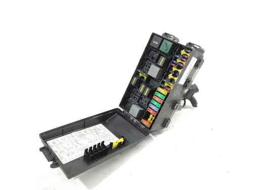 Fuse box FORD FOCUS I (DAW, DBW)  | BP15870742E1 