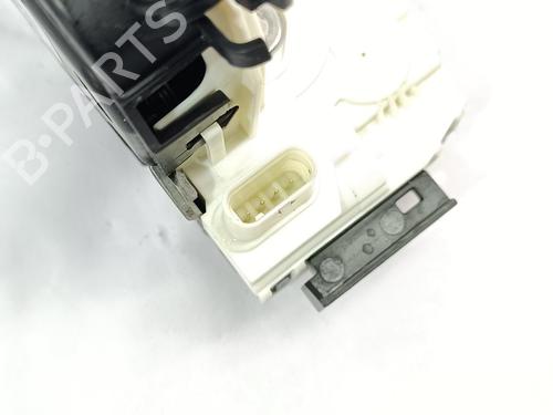 Front right lock MERCEDES-BENZ GLA-CLASS (X156) GLA 200 CDI / d (156.908) | BP25709678C97 