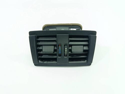 Grille d'aération BMW 1 (F20) 118 d (143 hp) 31847326