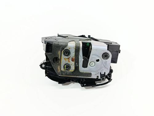 Serratura anteriore sinistra VOLVO S60 II (134) D4 (163 hp) 30528659