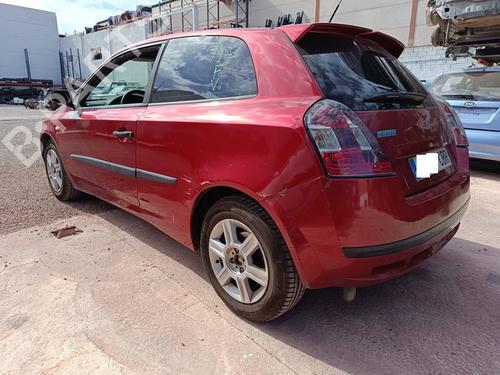 Boîte à Fusibles FIAT STILO (192_) | BP30555513E1