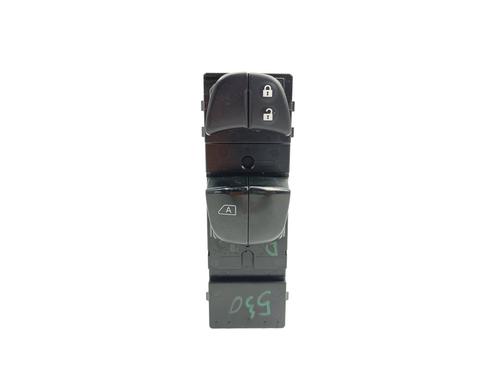 Used Left front window switch NISSAN MICRA III (K12) [2002-2010]  16172472