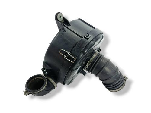 Used Air filter box SUZUKI SAMURAI Closed Off-Road Vehicle (SJ_) [1984-2004]  32846935