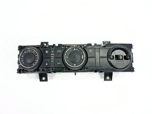 Used Climate control Climate control MERCEDES-BENZ SPRINTER 3,5-t Bus (B906) 324 (906.733, 906.735) (258 hp) 36522665 36522665
