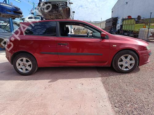 Boîte à Fusibles FIAT STILO (192_) | BP30555513E1