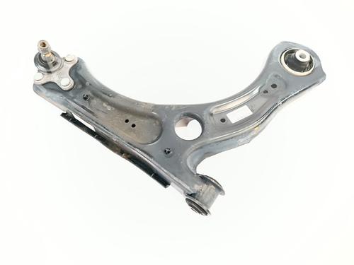 Used Right front suspension arm VW POLO VI (AW1, BZ1, AE1) 1.0 MPi (80 hp) 28133696