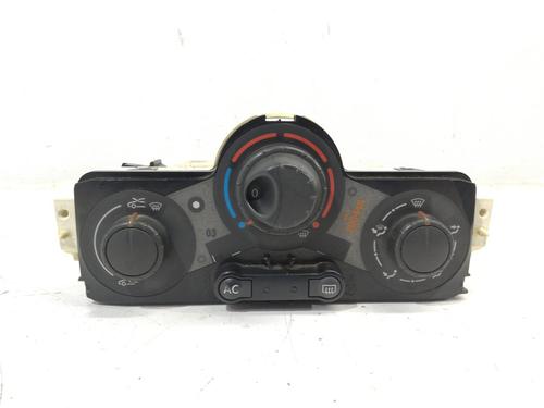 Commande Chauffage RENAULT SCÉNIC II (JM0/1_)  | BP15868081I5 