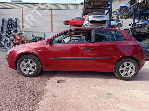 Boîte à Fusibles FIAT STILO (192_) | BP30555513E1