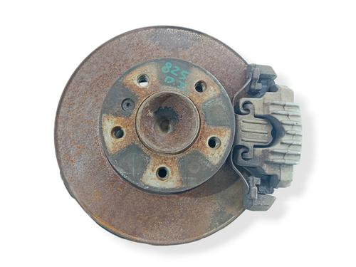 Used Left front steering knuckle BMW 3 (E90) 320 d (163 hp) 32850020