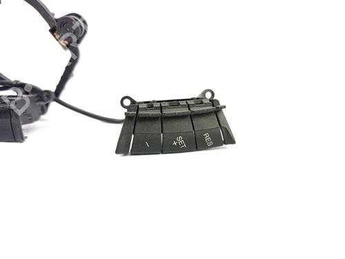 Commandes au volant FORD FOCUS II (DA_, HCP, DP)  | BP24831559E15 