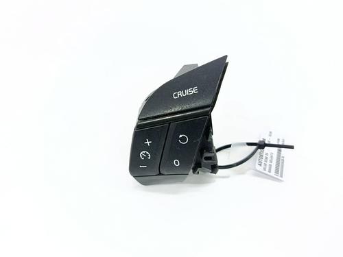 Used Steering wheel controls Steering wheel controls VOLVO XC90 I (275) D5 AWD (163 hp) 33243055 33243055