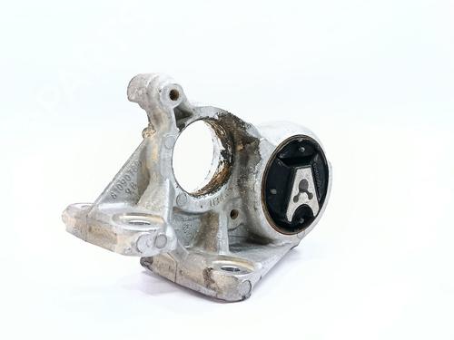 Used Engine mount PEUGEOT 5008 (0U_, 0E_) 1.6 HDi (114 hp) 30737939