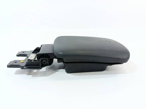 Used Armrest / Center console VOLVO C30 (533) 1.6 D (109 hp) 30403188