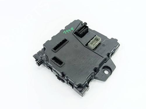 Used Fuse box RENAULT KANGOO / GRAND KANGOO II (KW0/1_) 1.5 dCi 70 (KW0V, KW0A) (68 hp) 31881683