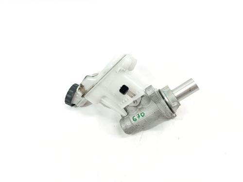 Used Brake master cylinder PEUGEOT 3008 II SUV (MC_, MR_, MJ_, M4_) [2016-2025]  17734948
