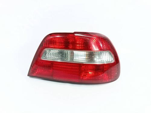 Farolim direito Farolim direito VOLVO S40 I (644) 1.6 (109 hp) 36019319 36019319