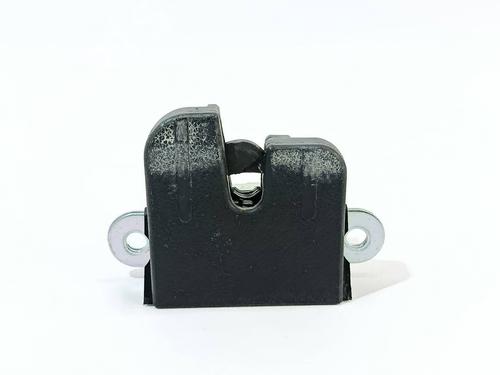 Used Tailgate lock VW PASSAT B7 Variant (365) 2.0 TDI (140 hp) 29903234