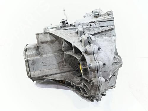 Gearbox PEUGEOT 5008 (0U_, 0E_) 1.6 HDi | BP30195826M3