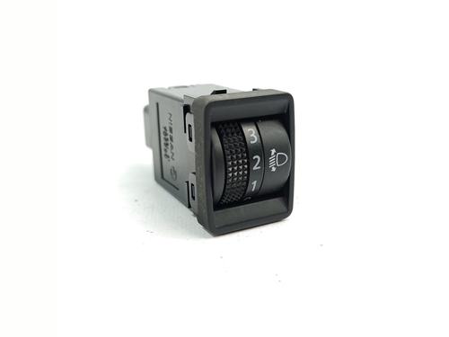 Used Switch NISSAN MICRA III (K12) [2002-2010]  16172522