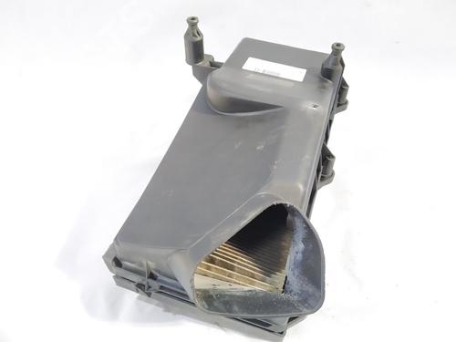 Air filter box FORD MONDEO III Saloon (B4Y)  | BP15869569M87 