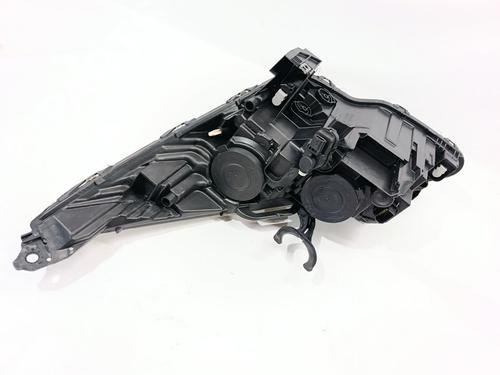 Right headlight PEUGEOT 5008 (0U_, 0E_) 1.6 HDi | BP30192618C29 