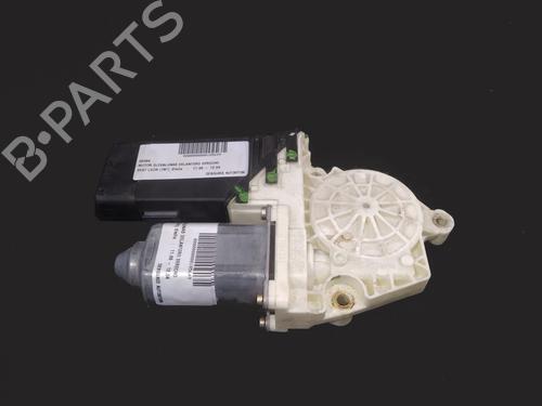 Used Right front window motor SEAT LEON (1M1) 1.9 TDI (90 hp) 15871144