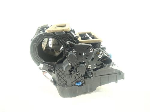 Used Heater matrix box FORD FOCUS III [2010-2020]  28049528