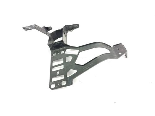 Scheinwerferhalter links für BMW 5 (E60) 520 i (170 hp) 16320858