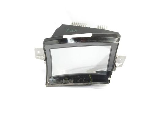 Used Display monitor BMW 3 (F30, F80) 318 d (150 hp) 15872500