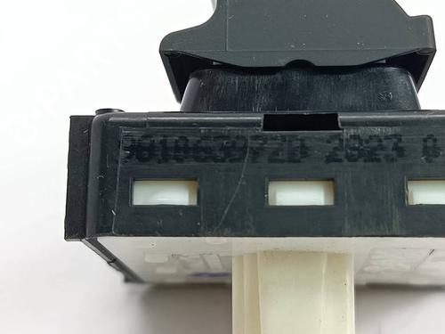 Left front window switch CITROËN C3 III (SX) | BP39881380I27 - Image 2
