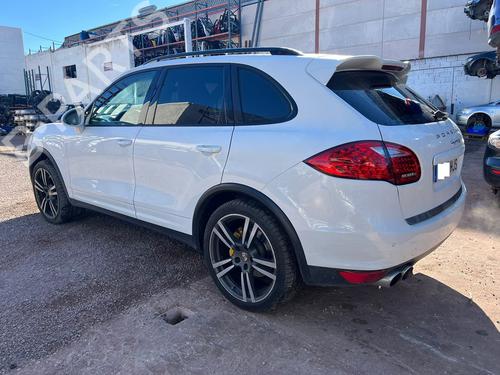 Left front door PORSCHE CAYENNE (92A) 4.8 S | BP31082762C2 