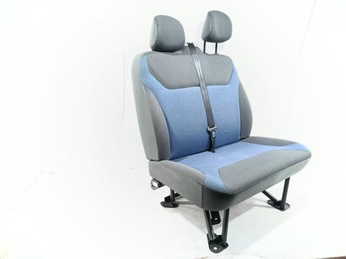 Sæde højre fortil RENAULT TRAFIC II Bus (JL) 2.0 dCi 90 (JL00, JL01, JL0H, JL0M, JL0P, JL0S) | BP31131724C16
