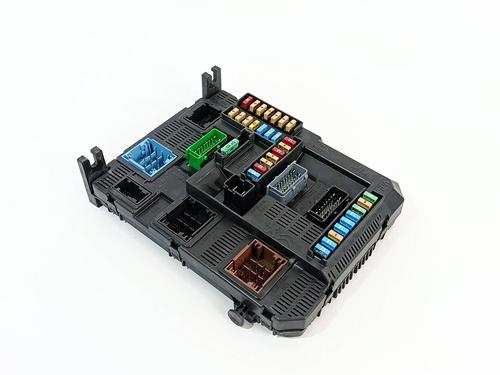 Fuse box PEUGEOT 208 I (CA_, CC_) 1.6 HDi | BP29392785E1 