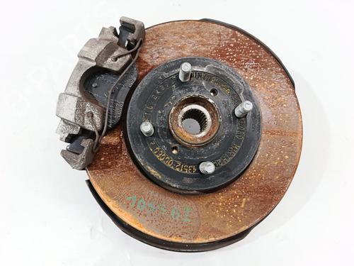 Used Left front steering knuckle TOYOTA YARIS (_P9_) [2005-2014]  30193189