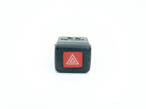 Bouton de warning Bouton de warning MITSUBISHI CARISMA (DA_) 1.9 DI-D (DA5A) (115 hp) 36469127 36469127