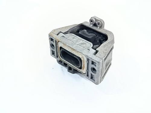 Used Engine mount VW GOLF IV (1J1) [1997-2008]  28669747