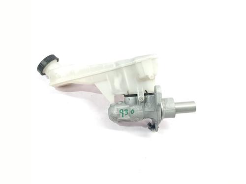 Used Brake master cylinder MERCEDES-BENZ GLA-CLASS (X156) GLA 200 CDI / d (156.908) (136 hp) 24194226